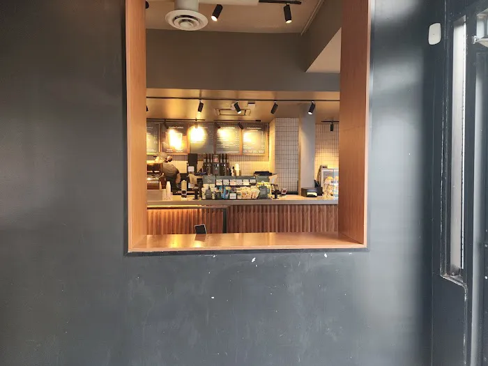 Starbucks Picture 1