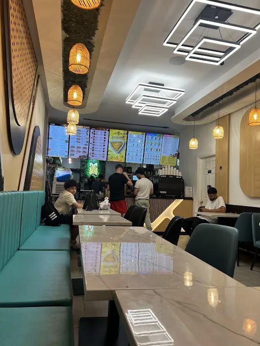 Bora Bora Smoothie Cafe - Bay Ridge Picture 8