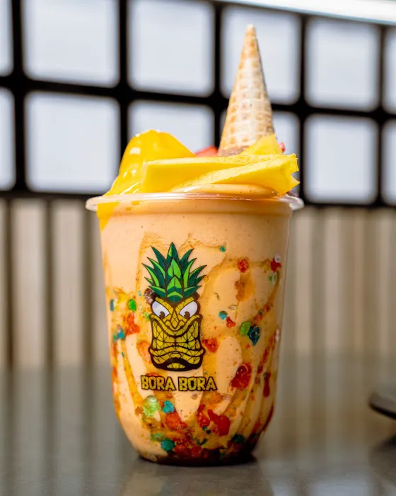 Bora Bora Smoothie Cafe - Bay Ridge Picture 9