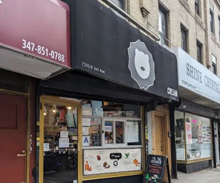 Cream Coffee & Tea Shop