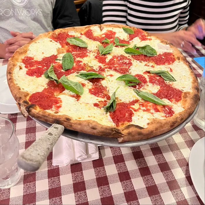 Peppino’s Pizza & Restaurant Picture 7