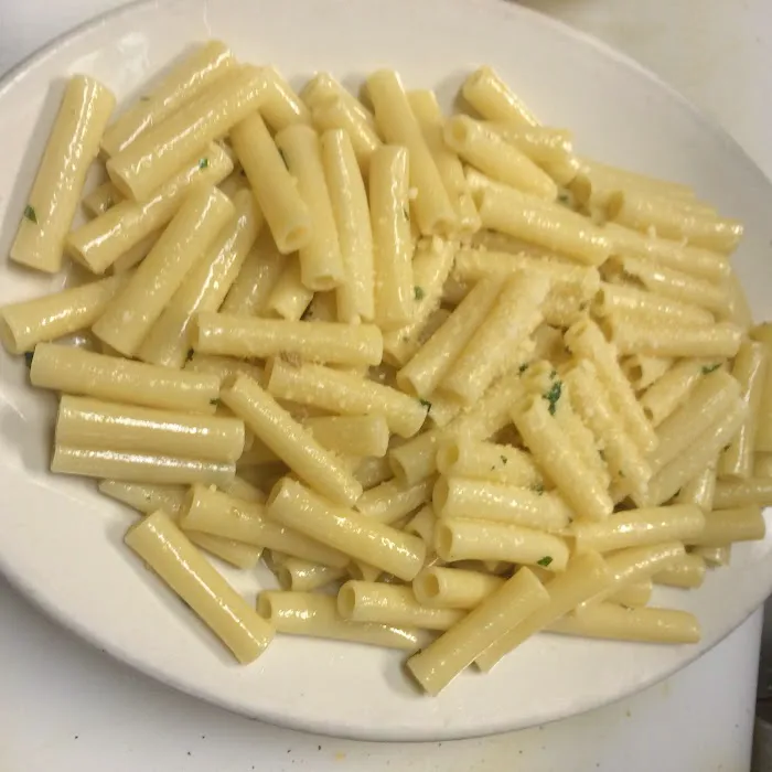 Pete's Pizzeria & Restaurant Picture 3