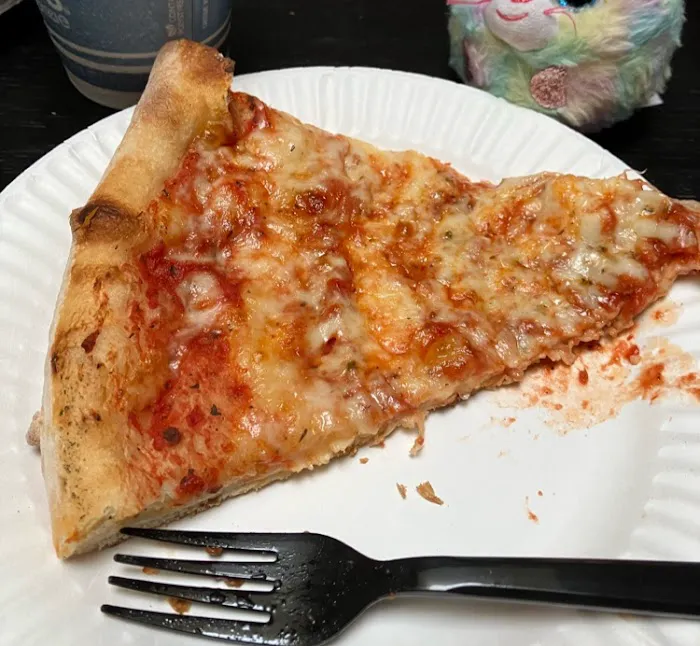 Pete's Pizzeria & Restaurant Picture 5