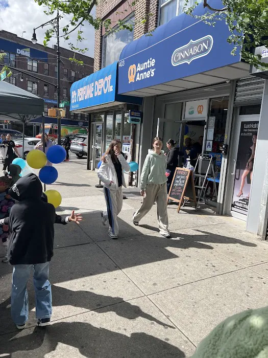 Auntie Anne's Picture 8