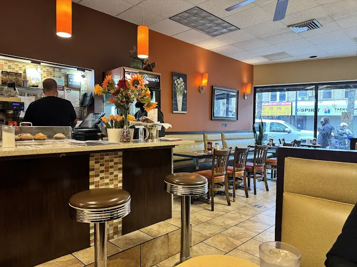 Bay Ridge Diner Picture 7