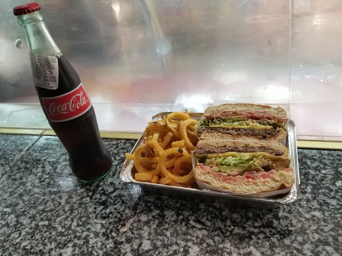 Deli On Fifth Avenue Picture 7