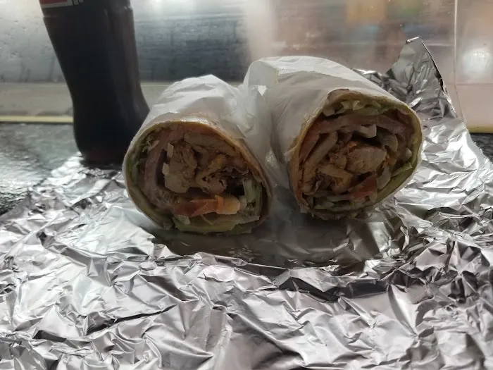 Deli On Fifth Avenue Picture 1