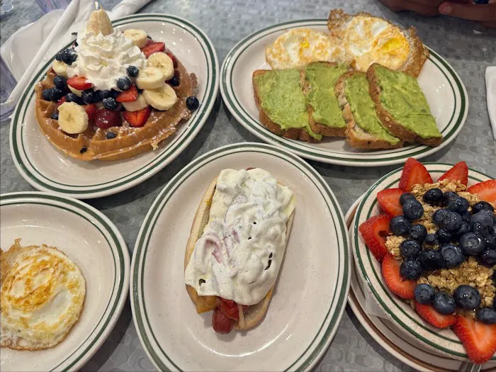 Blossom Diner Picture 10