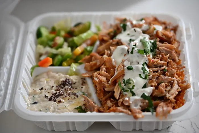 Ruzana Middle Eastern Restaurant - Arabic Shawarma & Falafel Picture 2