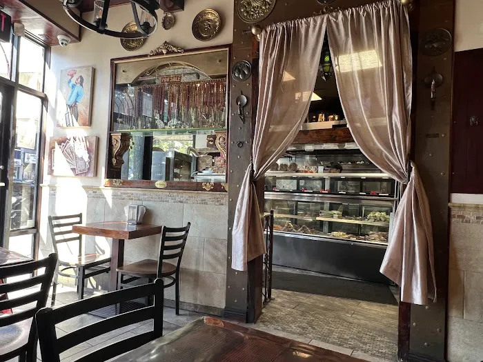 Karam Restaurant Picture 7