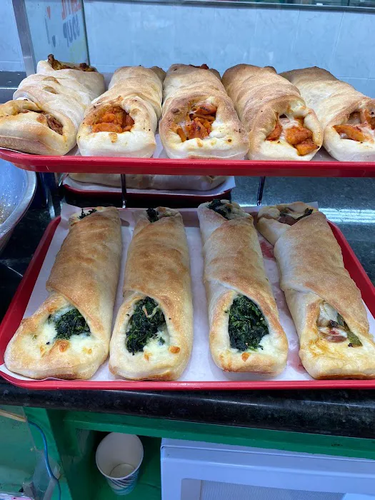 Janet's Pizza Picture 2