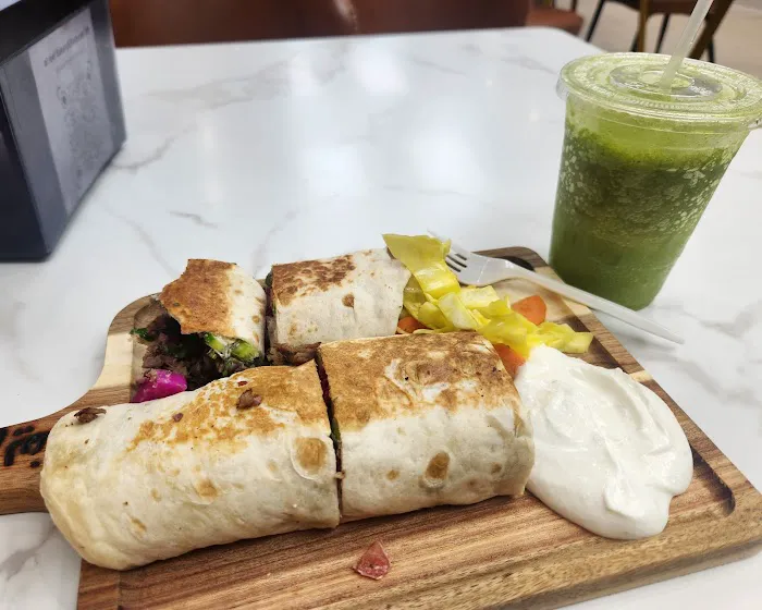 Al Reef Bakery and Restaurant Picture 6