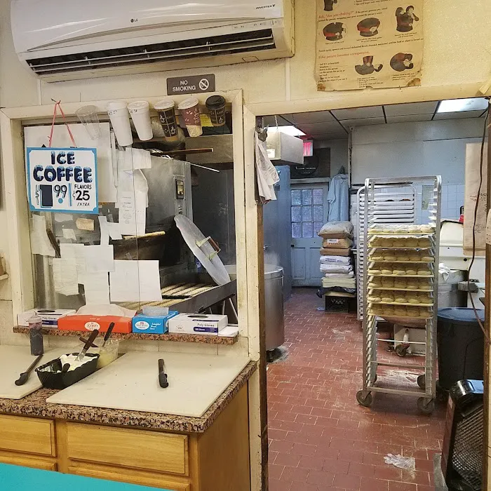 H & L Bagels Picture 9