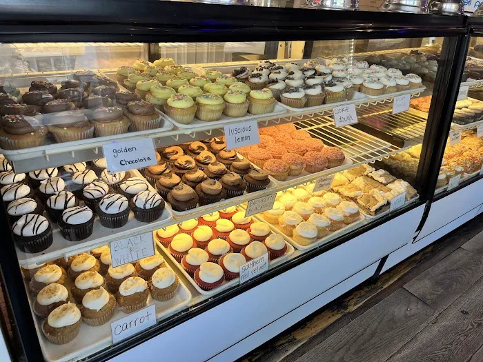 Little Cupcake Bakeshop Picture 8