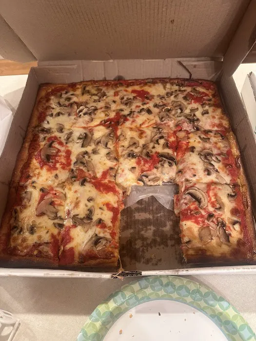 Nino's Pizza Picture 7