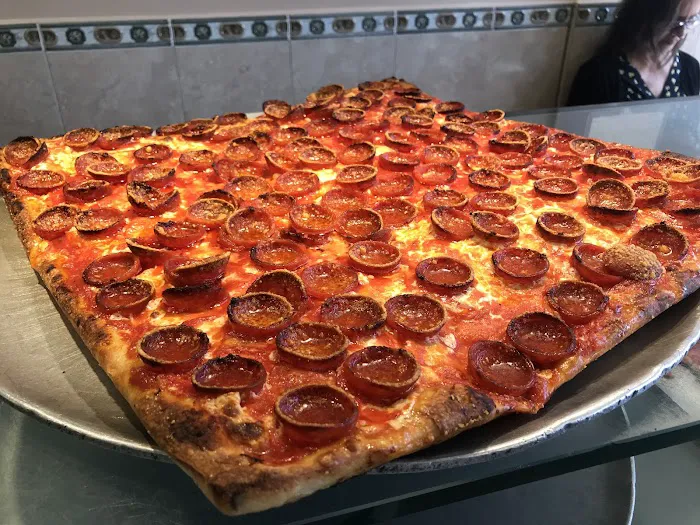 Nino's Pizza Picture 1