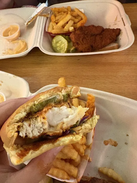 Dave's Hot Chicken Picture 1