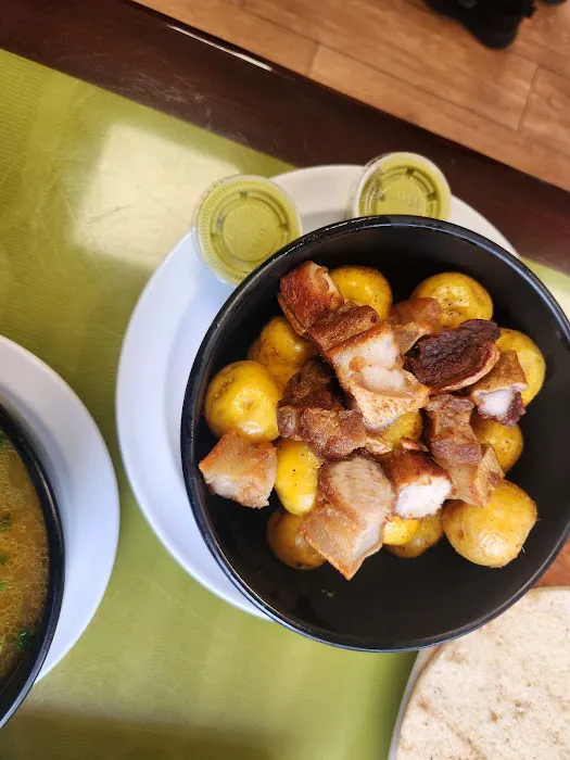 Colombian Restaurant & Bakery Picture 2