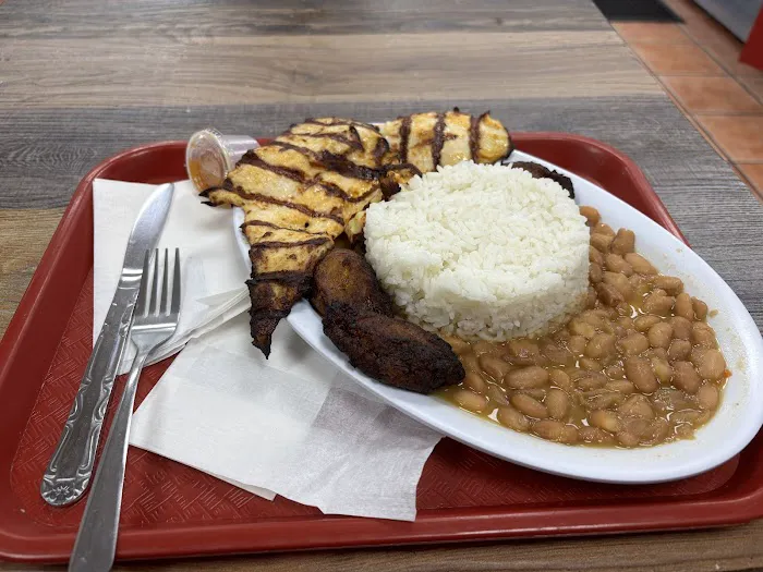 Colombian Restaurant & Bakery Picture 4