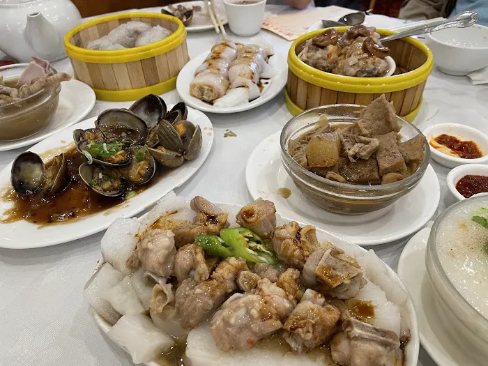East Harbor Seafood Palace Picture 2
