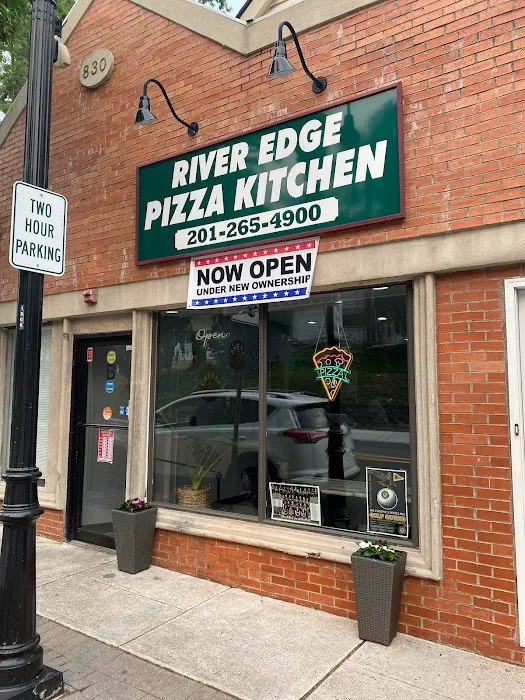 River Edge Pizza Kitchen Picture 5