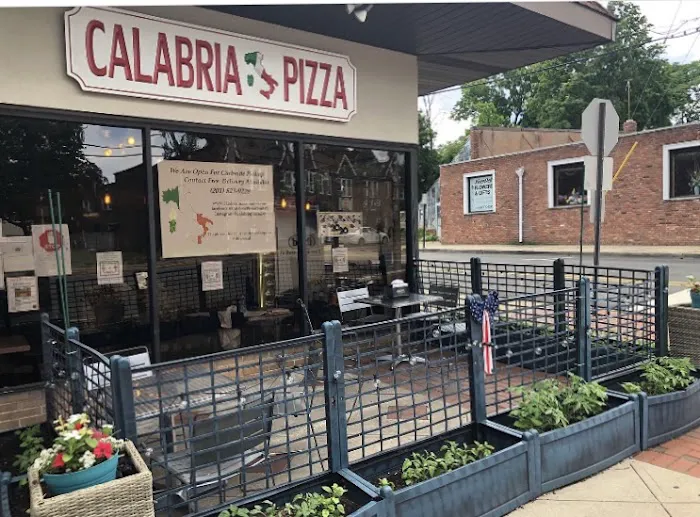 Calabria Pizza Picture 5