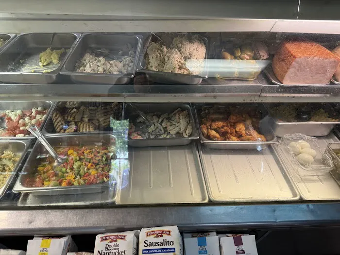 Ted's North Delicatessen Picture 4