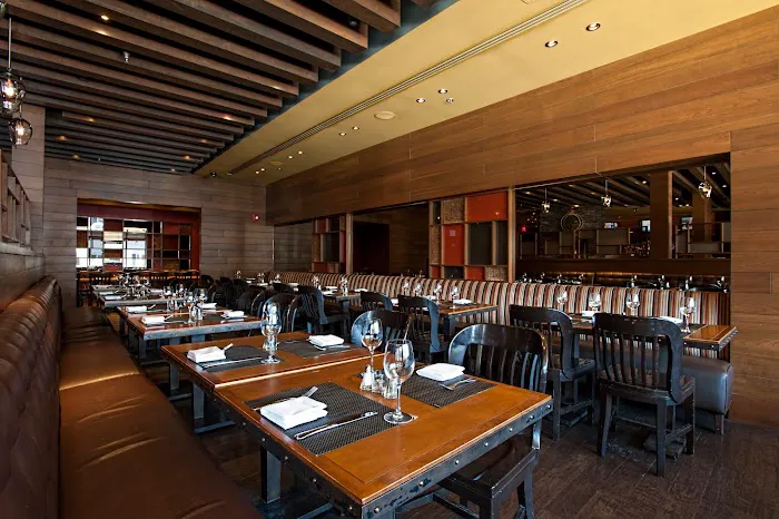 Park West Tavern Picture 9