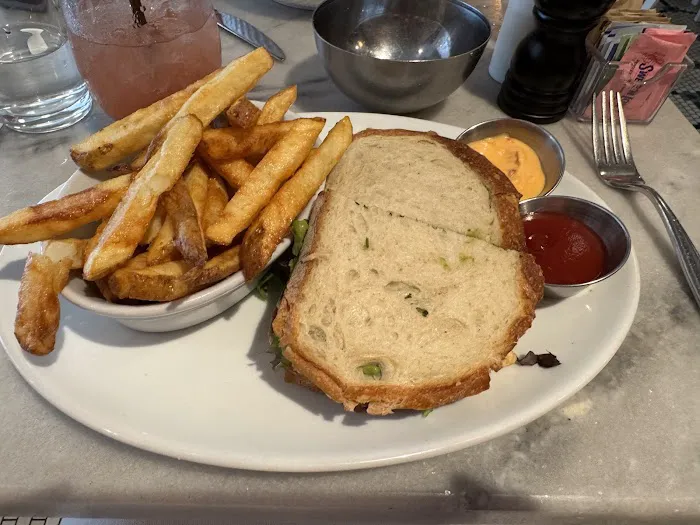 White Maple Café Picture 8