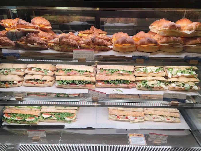 Paris Baguette Picture 2
