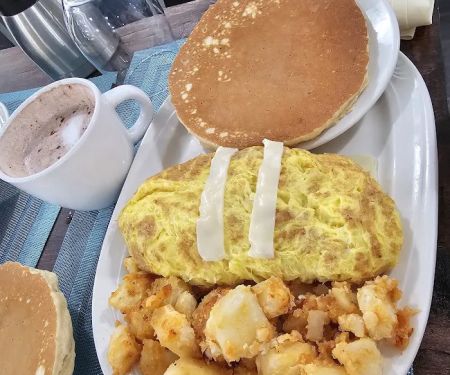 Le Pancake Cafe