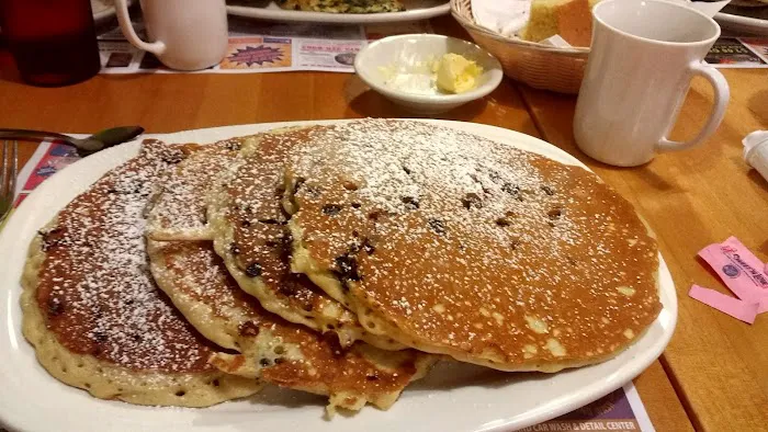 Le Pancake Cafe Picture 4