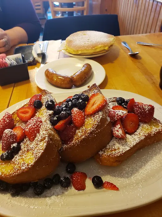 Le Pancake Cafe Picture 7
