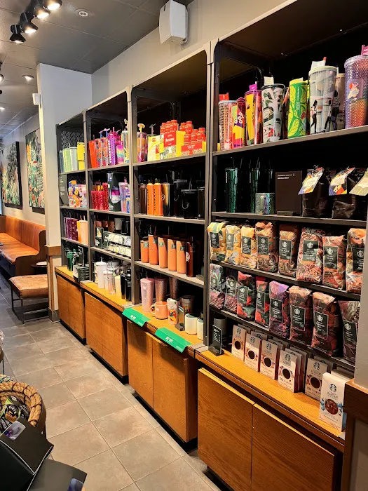 Starbucks Picture 10