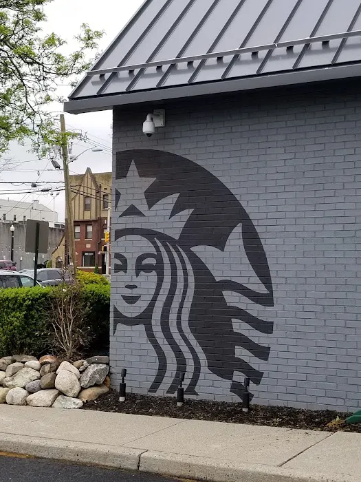 Starbucks Picture 9