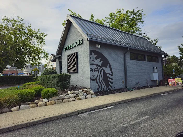 Starbucks Picture 5