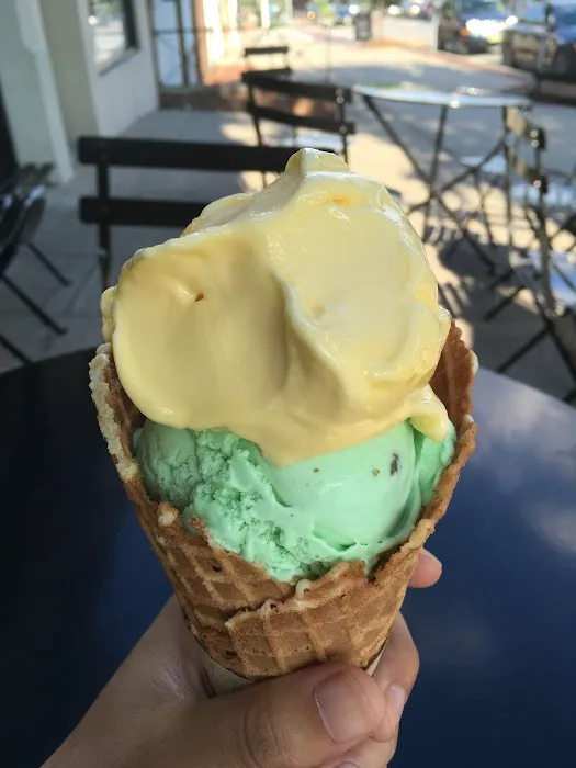Kilwins Ice Cream - Chocolate - Fudge Picture 7