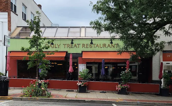 Daily Treat Restaurant Picture 9