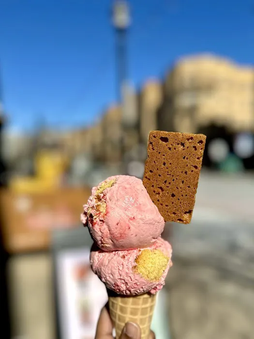Maroons Creamery - Hand Crafted Ice Cream Picture 10