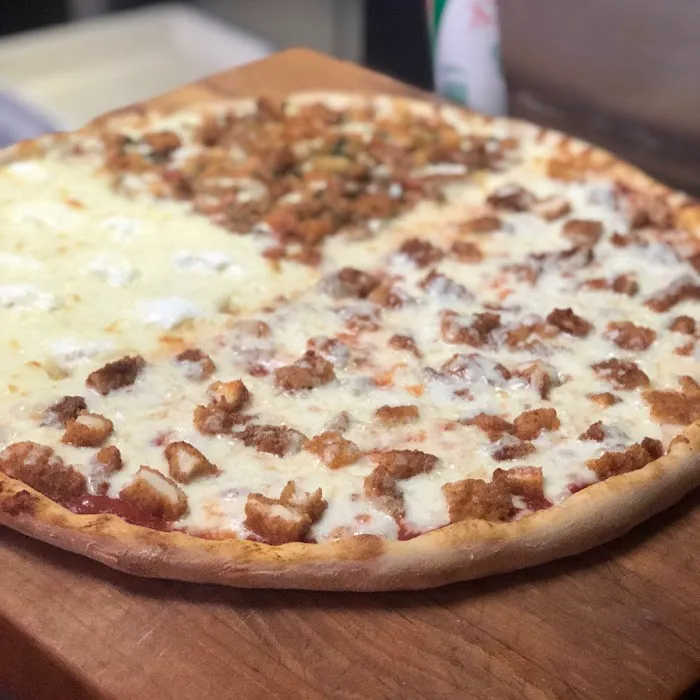 Renato's Pizza Picture 3