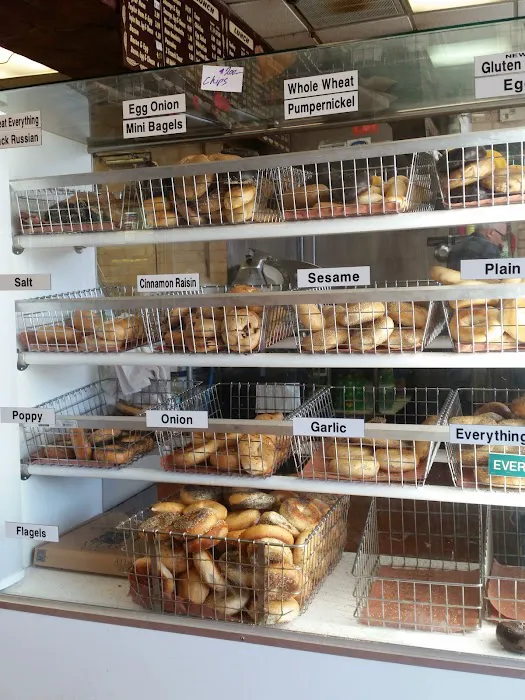 Ho-Ho-Kus bagels Delicatessen Picture 2