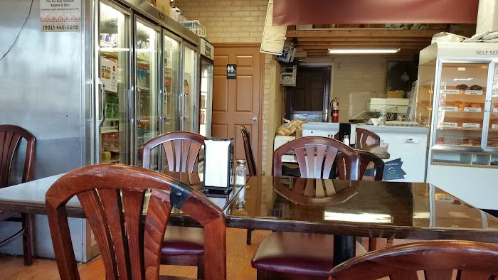 Ho-Ho-Kus bagels Delicatessen Picture 4