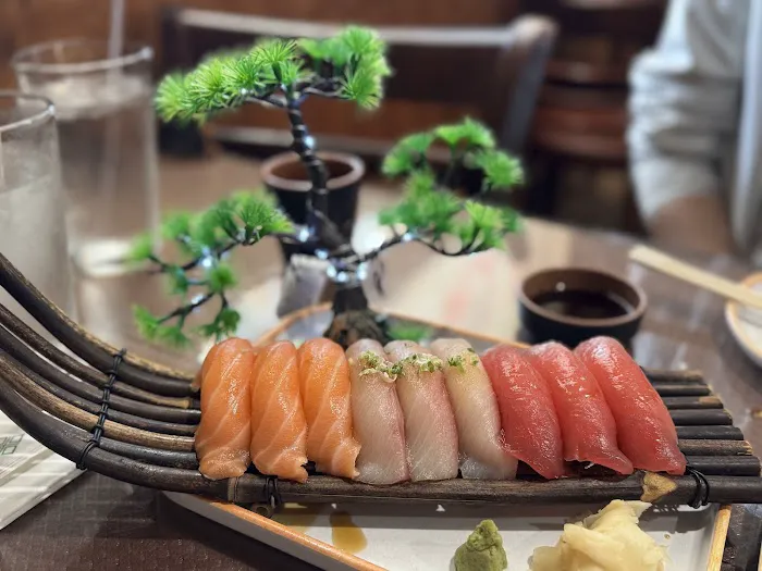 Ho-Ho-Kus Sushi Cafe Picture 7