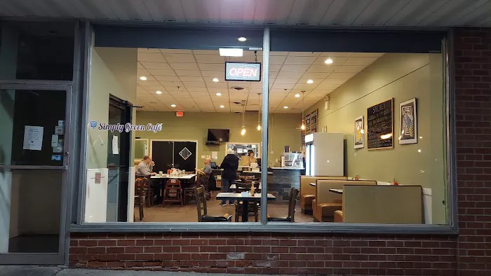 Simply Green Cafe Picture 7