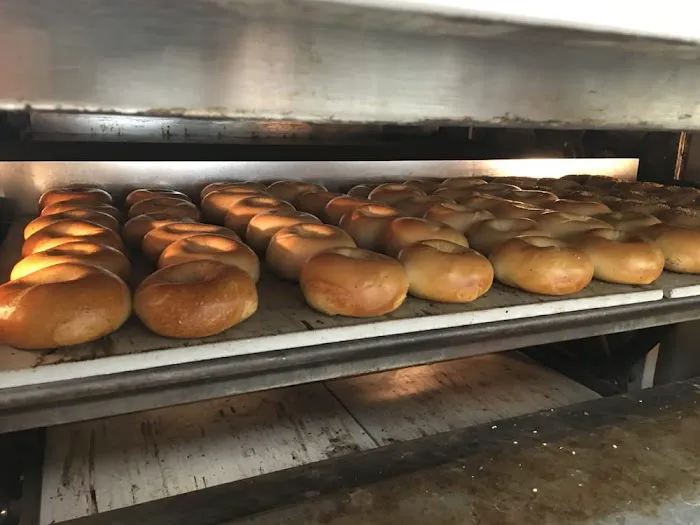 Perrys Bagel Cafe Picture 5
