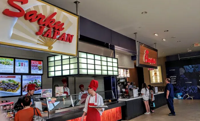 Paramus Park Food Court Picture 4