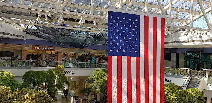 Paramus Park Food Court Picture 6