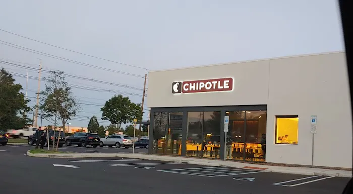Chipotle Mexican Grill Picture 2