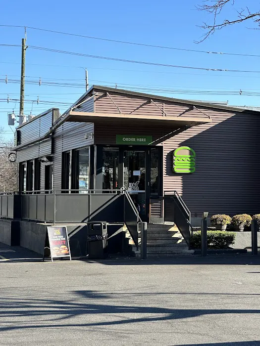 Shake Shack 479 Route 17 South - Paramus Picture 2