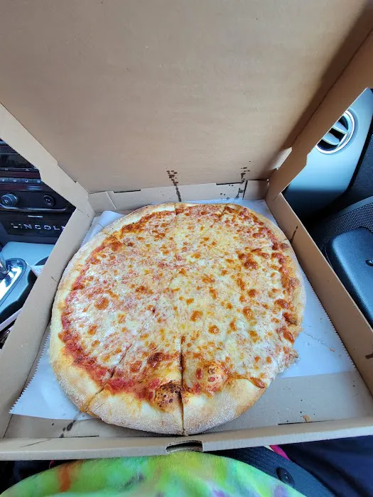 Turvino's Pizzeria & Restaurant Picture 3
